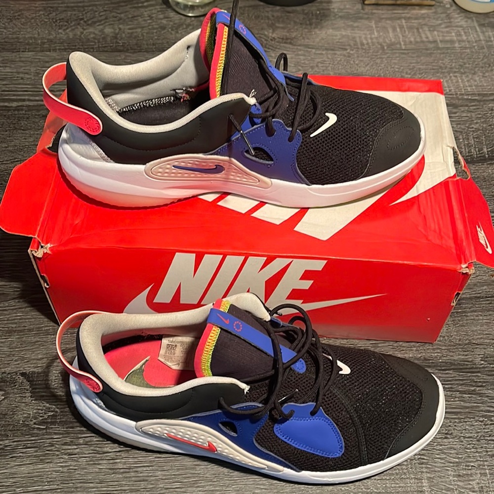 Gently Used Men’s Nike Joyride CC